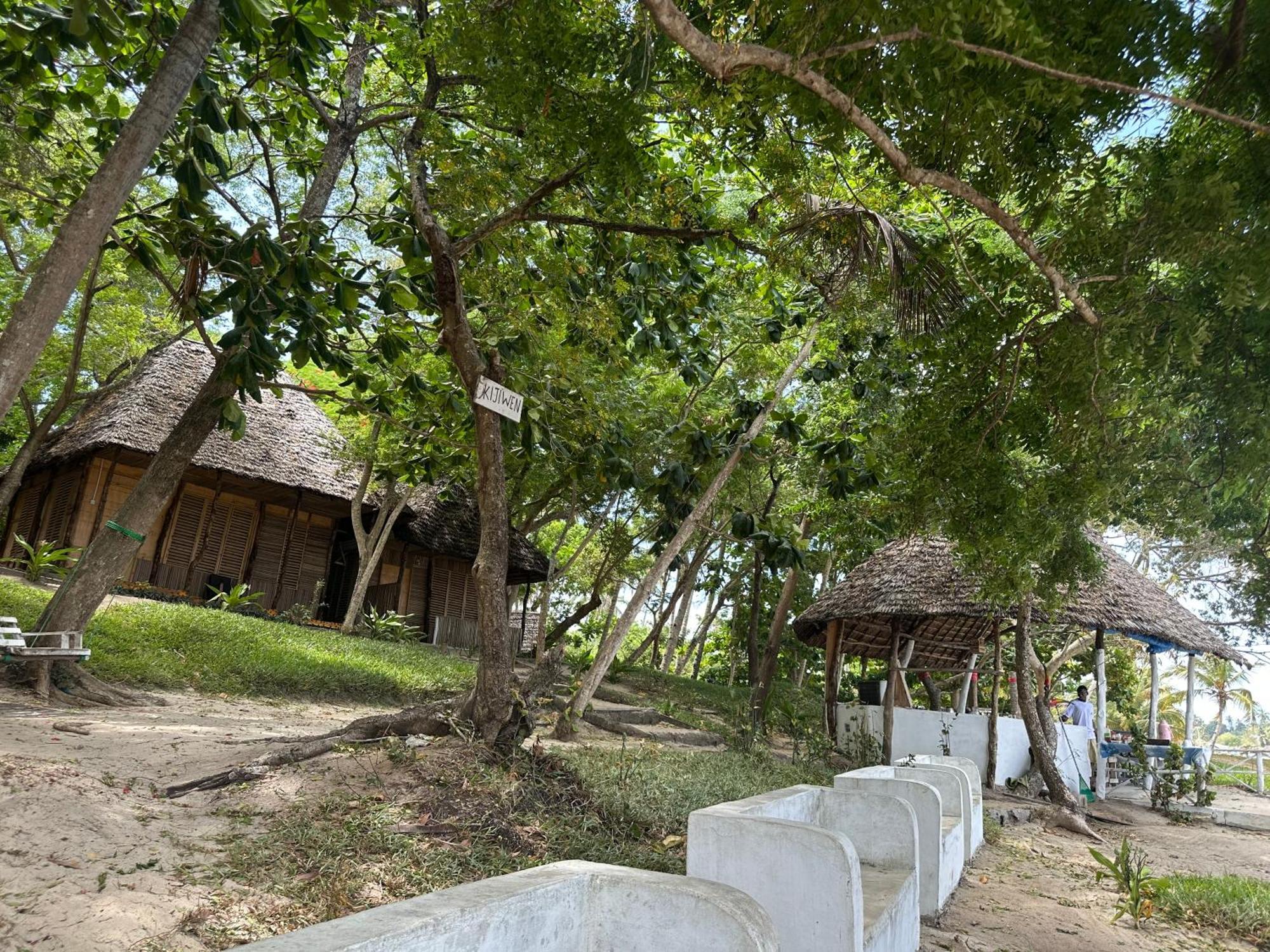 Maweni Beach Bungalows 킬린도니 외부 사진