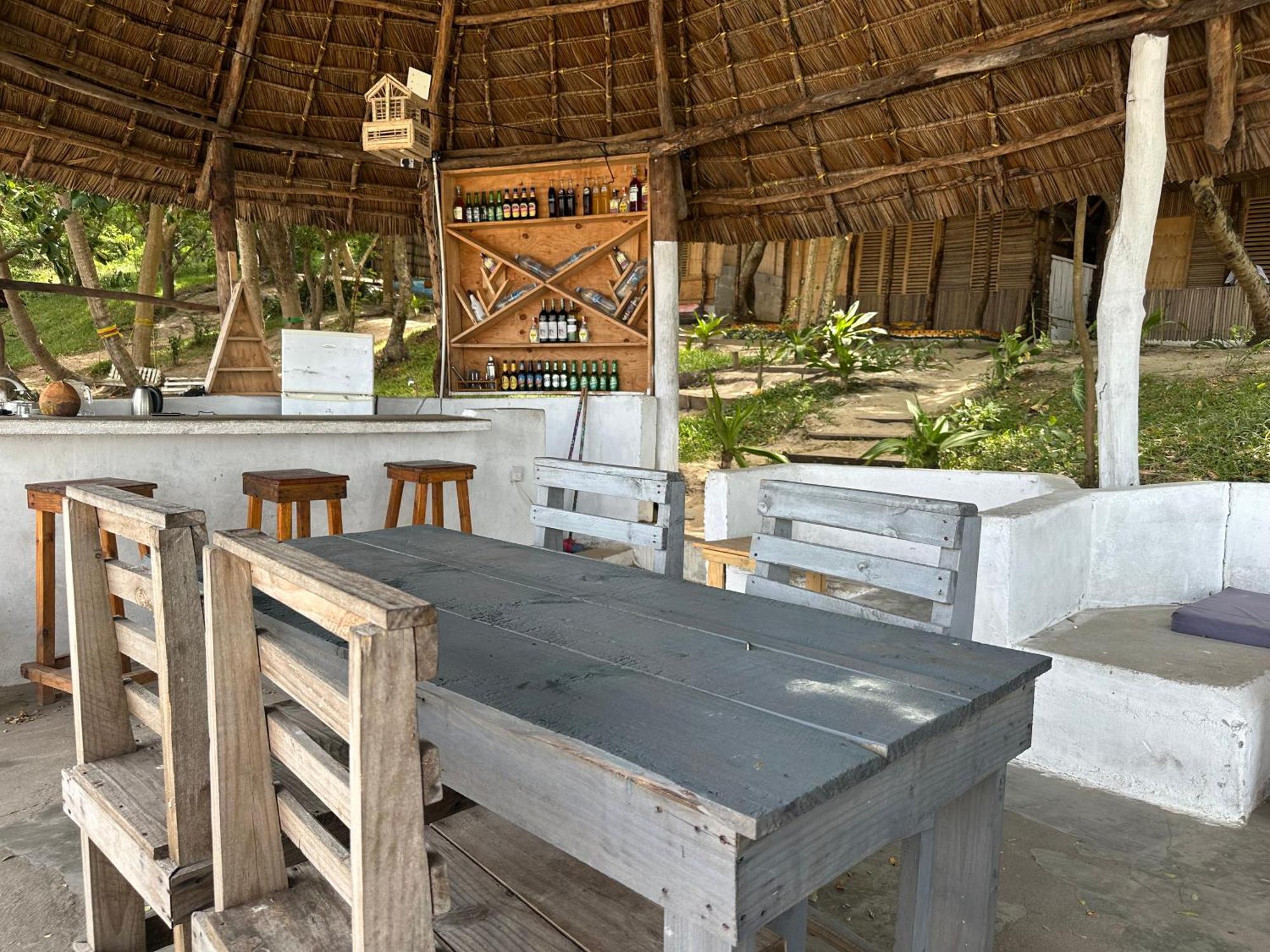 Maweni Beach Bungalows 킬린도니 외부 사진