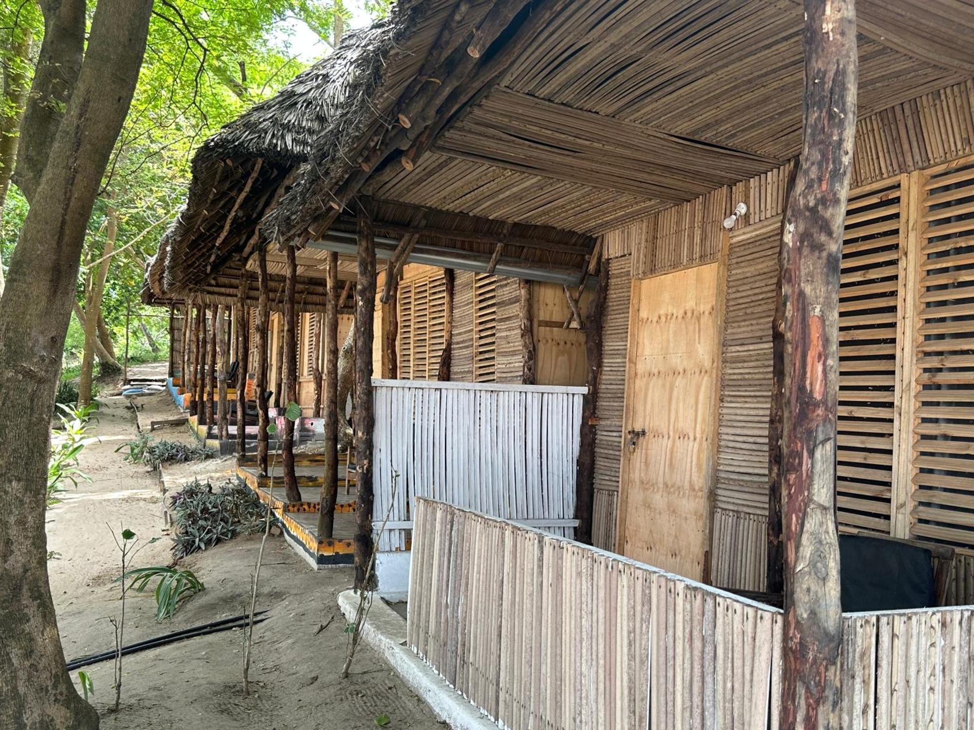 Maweni Beach Bungalows 킬린도니 외부 사진