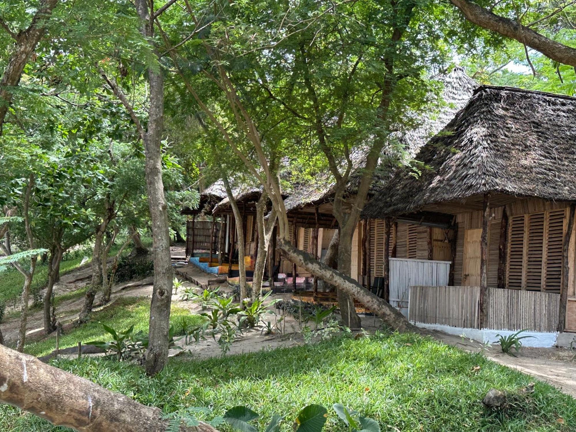 Maweni Beach Bungalows 킬린도니 외부 사진
