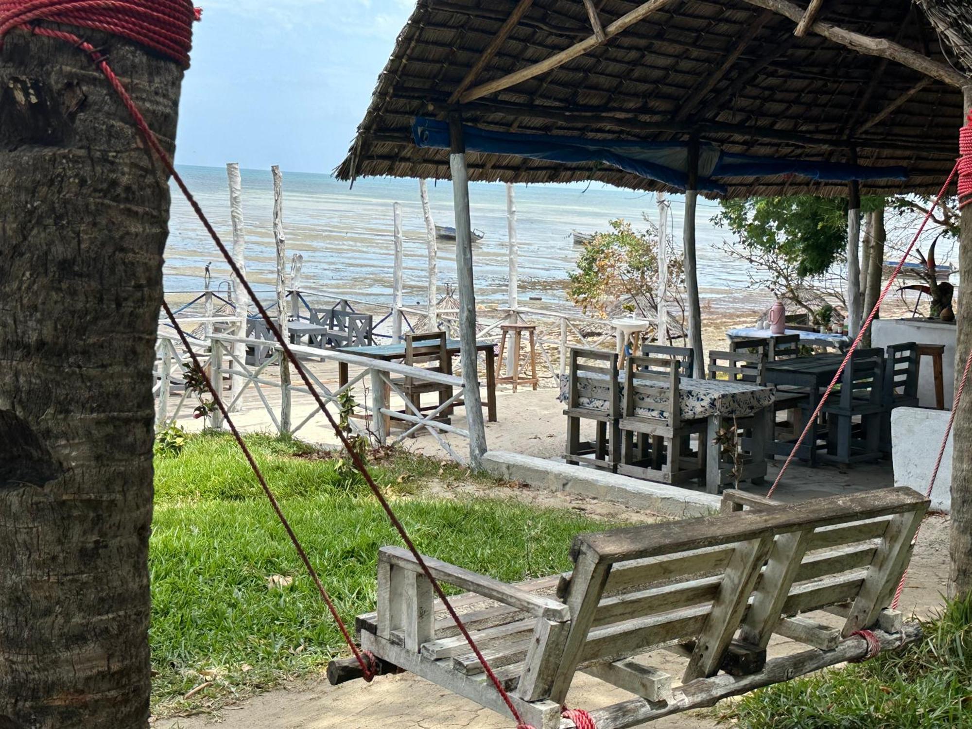 Maweni Beach Bungalows 킬린도니 외부 사진